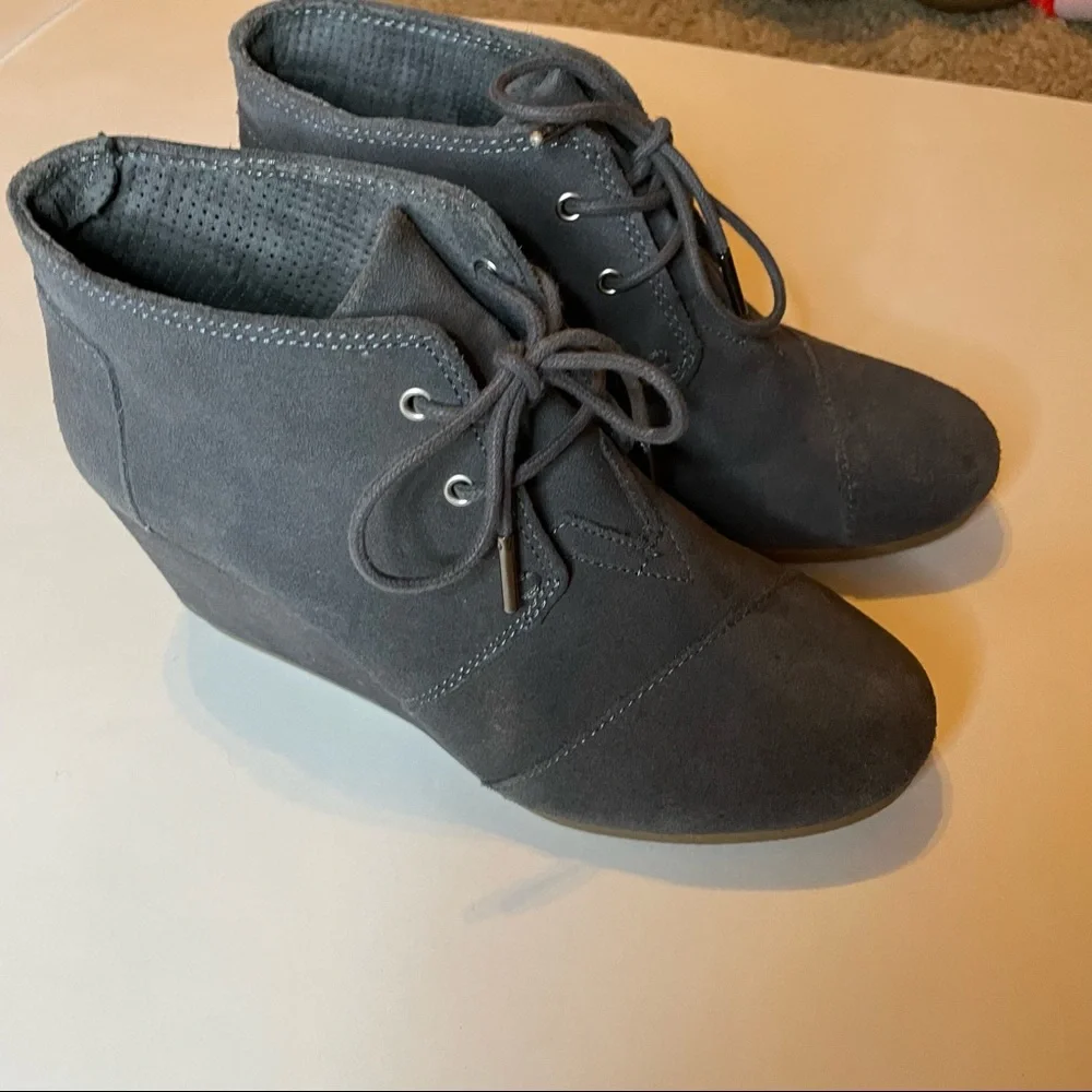 Gray Toms Wedges